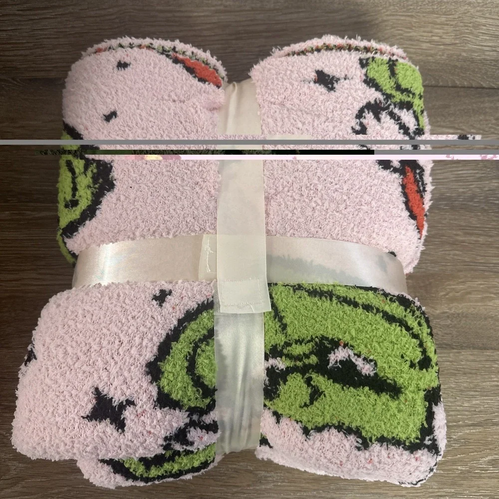 Grinch Pink Throw Blanket 50x60 Christmas Holiday Soft Plush NWT Willow Tree